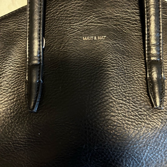 Matt and Nat Diaper/Computer Bag - Picture 2 of 3